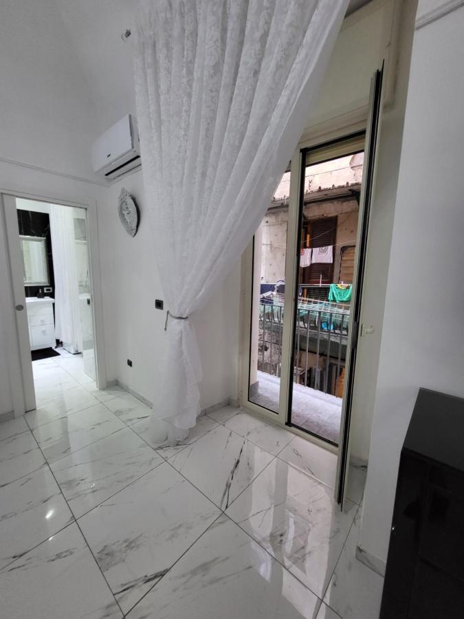 شقة La Casa Di Titina نابولي المظهر الخارجي الصورة