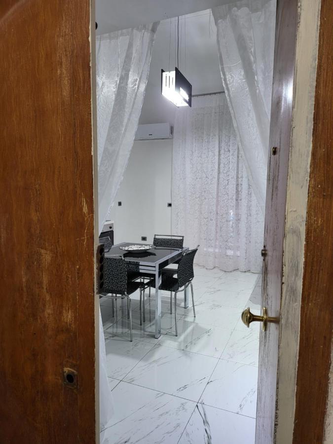 شقة La Casa Di Titina نابولي المظهر الخارجي الصورة