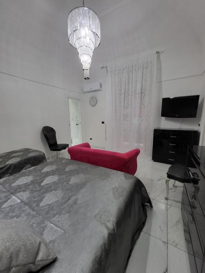 شقة La Casa Di Titina نابولي المظهر الخارجي الصورة