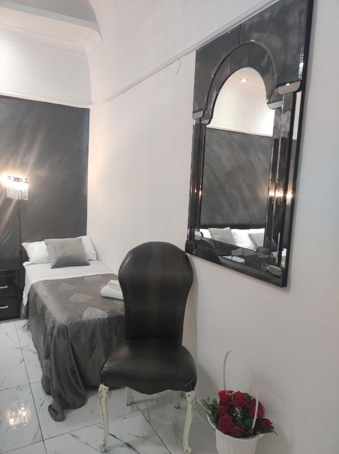 شقة La Casa Di Titina نابولي المظهر الخارجي الصورة